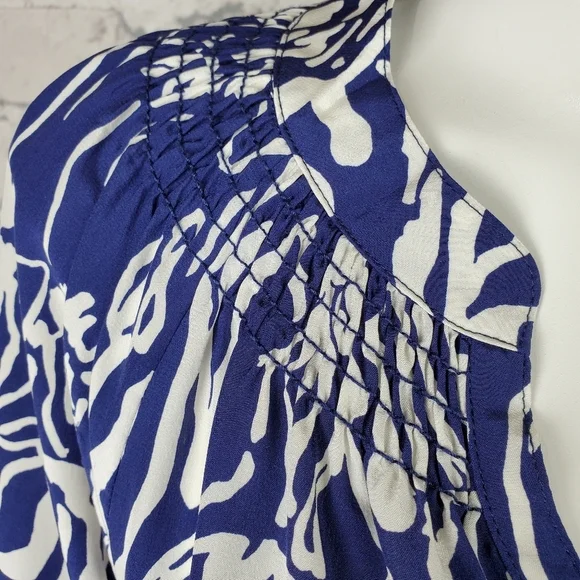 Lilly Pulitzer Coastal 100% Silk Tunic Blouse Royal Blue White Swirl Size Small - Picture 6 of 16